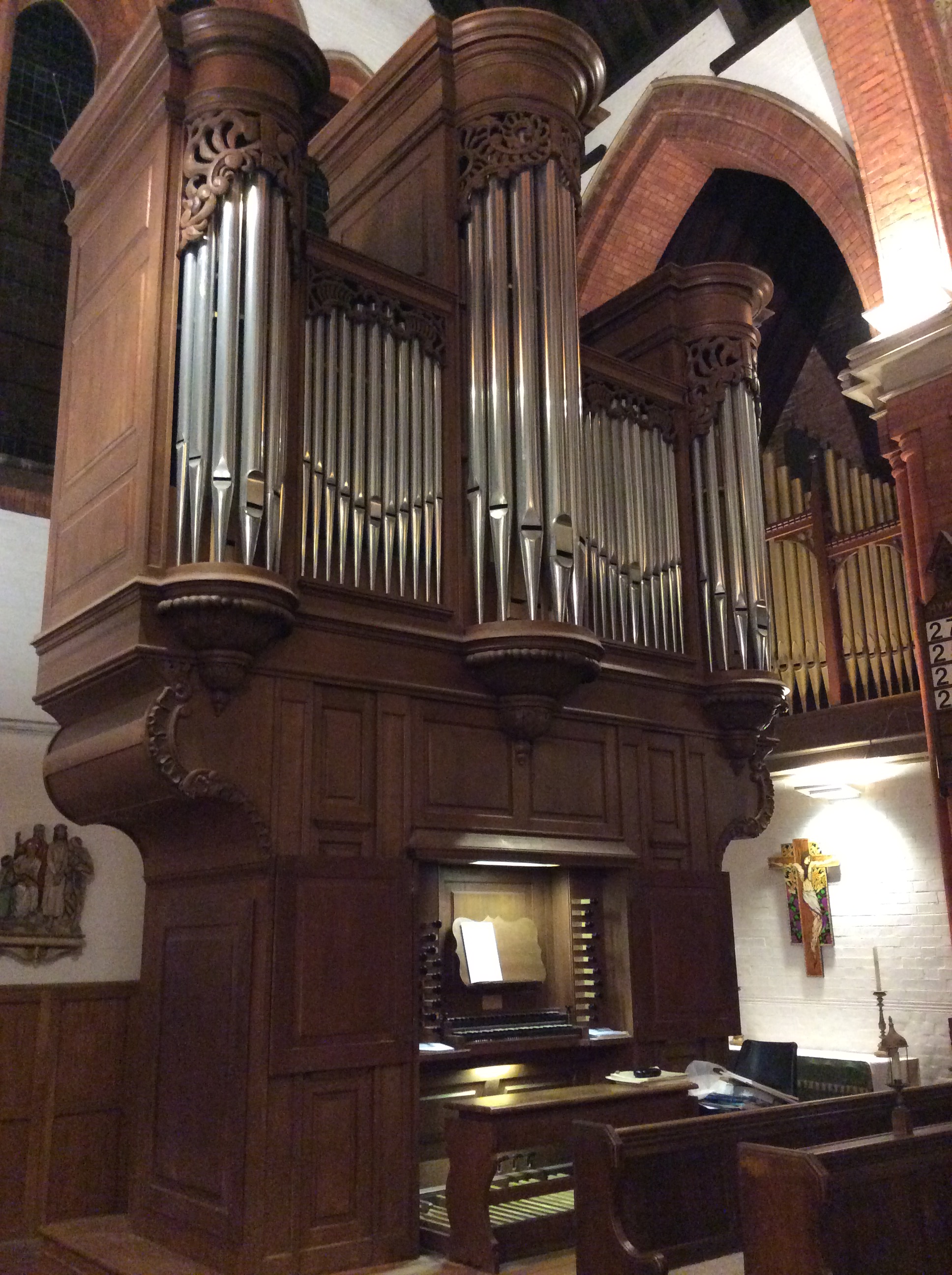 Image: The Peter Collins organ at St Saviour's