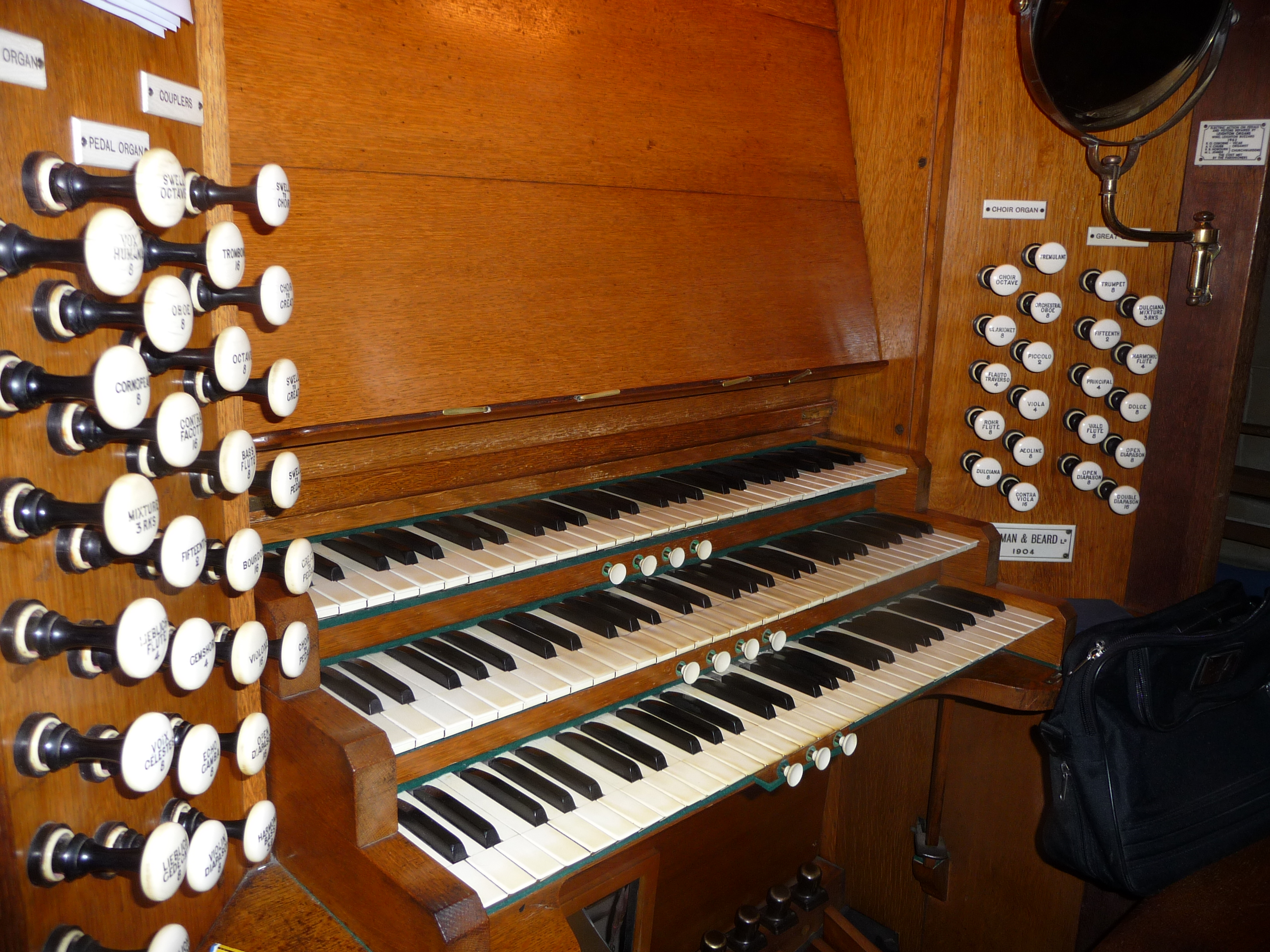 Image: Woburn organ console